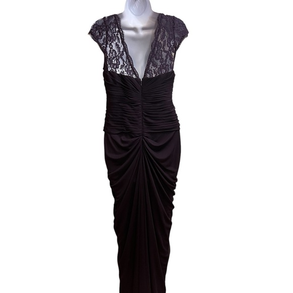 Adrianna Papell purple ruched gown with lace Size 6 - Picture 5 of 6
